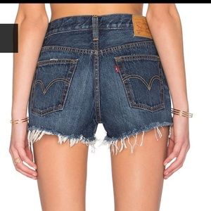 NWOT Levi's High Rise Jean Shorts